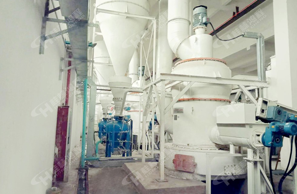 膨潤土雷蒙機生產線在內蒙古成功投產