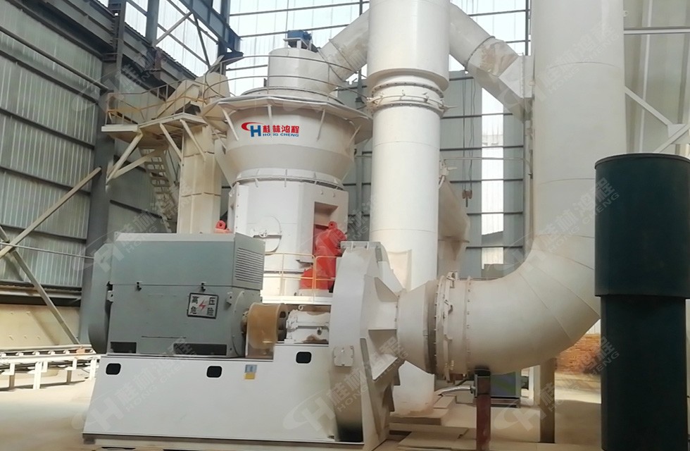 鋁礬土立式磨客戶案例:山西某鋁業(yè)公司采購(gòu)hlm1700鋁礬土立磨車(chē)間圖片