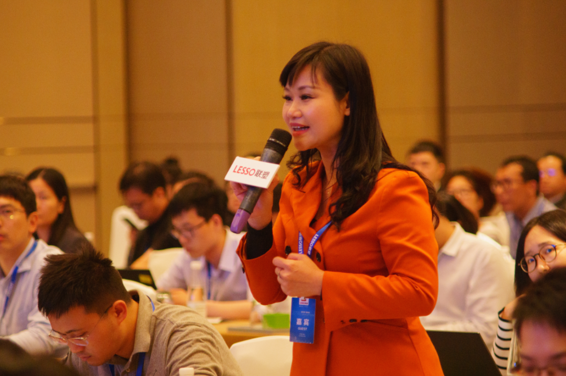 集團管理層與投資者交流